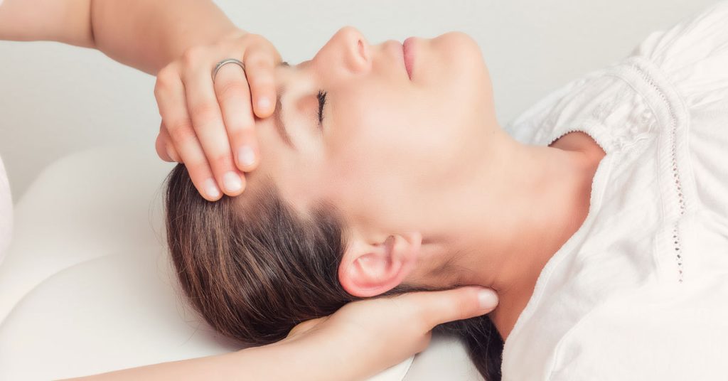 donna in seduta craniosacrale